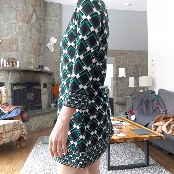 Mini checkered dress - Picture 2 of 7